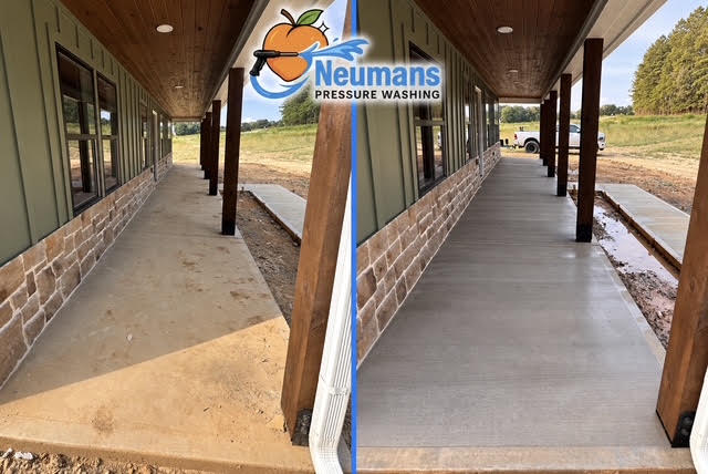 Covered concrete walkway cleaning before and after, photographed by Neuman’s Pressure Washing in Buchanan, Georgia